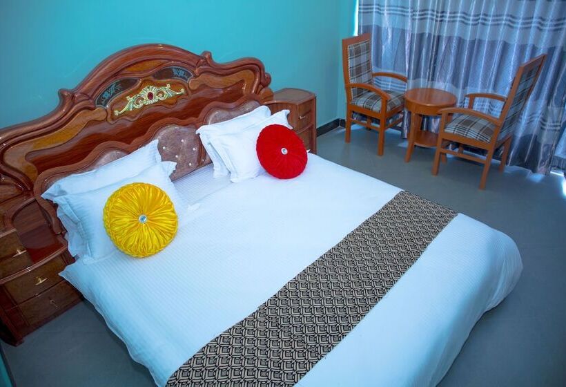 سوییت سوپریور, Bl Airport