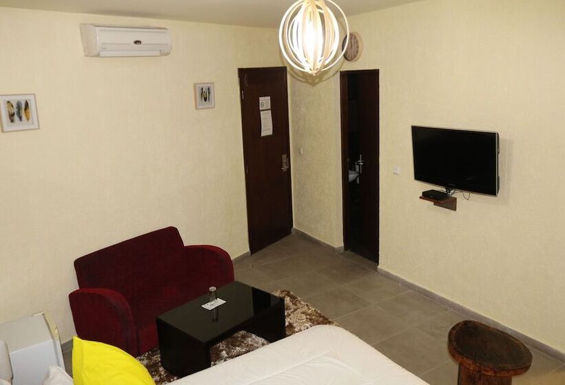 اتاق لوکس, Freeman Hôtel