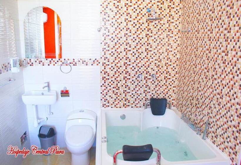 Номер Deluxe, Hospedaje Central Piura