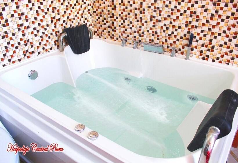 Номер Deluxe, Hospedaje Central Piura