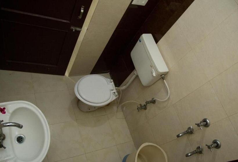 キングサイズベッドのスタンダードルーム, Jai Surya