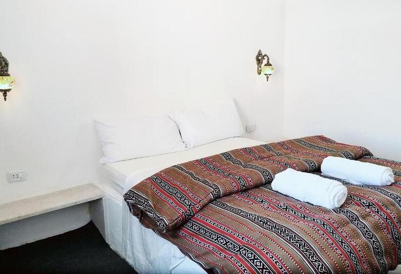 Standard room with outdoor bath, Petra Bedouin Bed And Breakfast