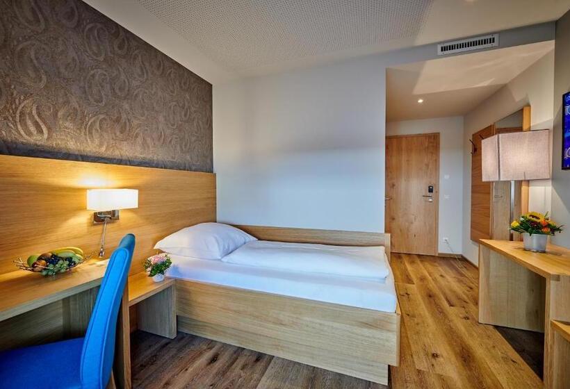 Standard Yhden Hengen Huone, Landgasthof Wurm