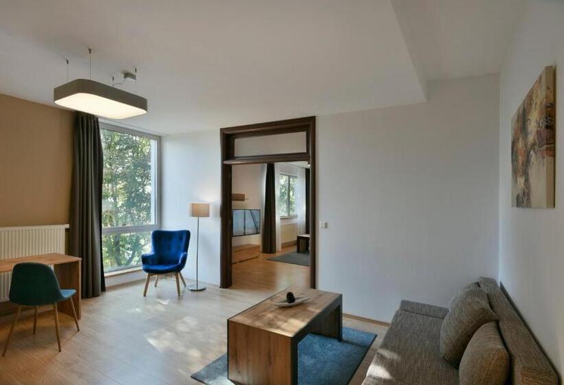 اتاق خانوادگی, River View Apartments