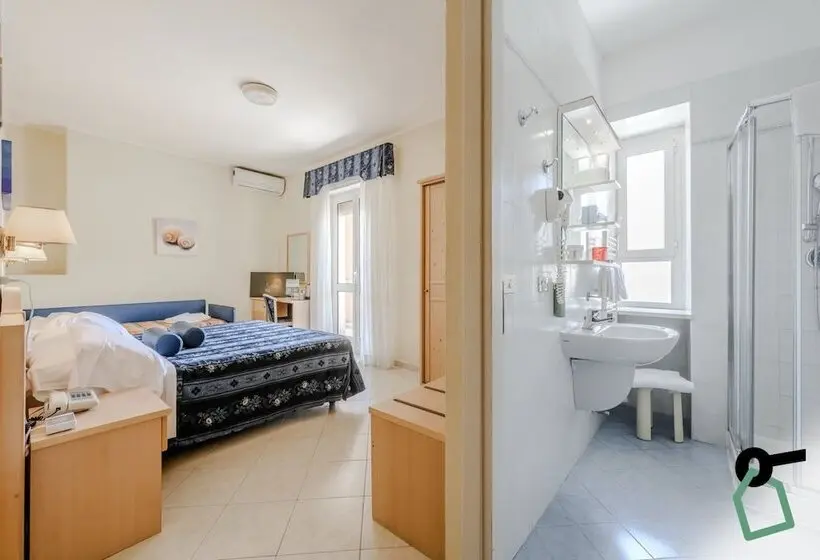 スーペリアの４人部屋, Hotiday Room Collection   Alassio Centro