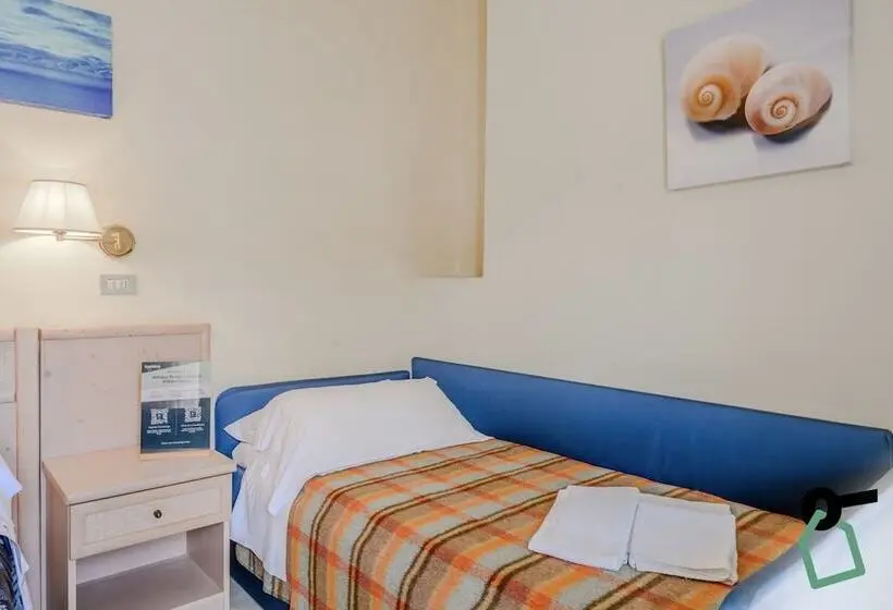 スーペリアの４人部屋, Hotiday Room Collection   Alassio Centro