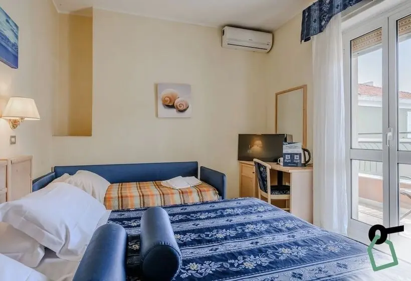 スーペリアの４人部屋, Hotiday Room Collection   Alassio Centro