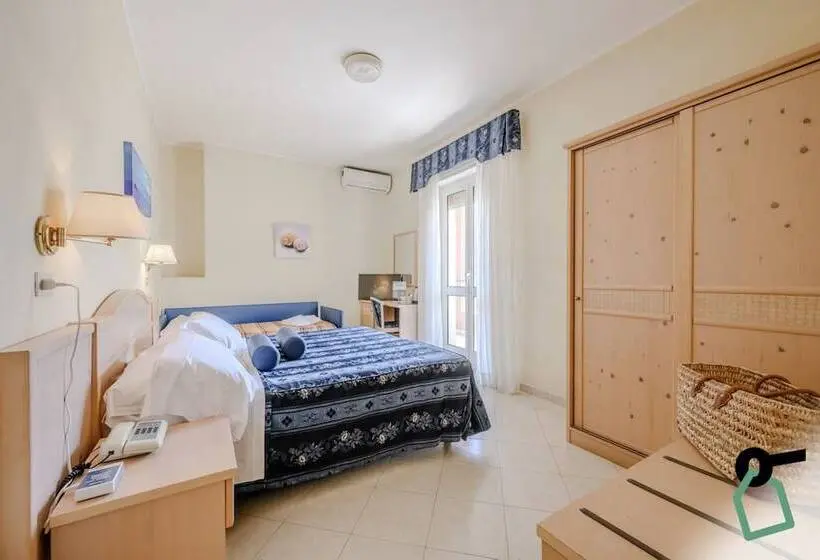 スーペリアの４人部屋, Hotiday Room Collection   Alassio Centro