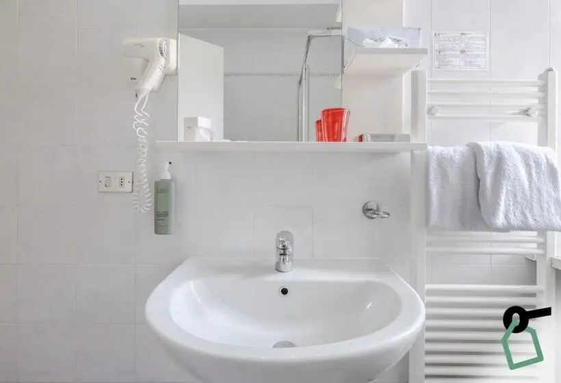 スーペリアの４人部屋, Hotiday Room Collection   Alassio Centro