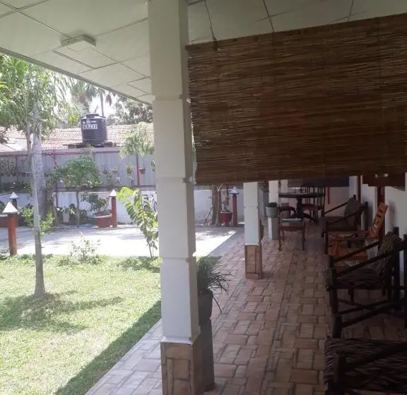 اتاق لوکس, Villa 67