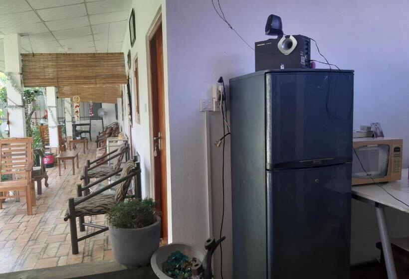 غرفة إقتصادية, Villa 67