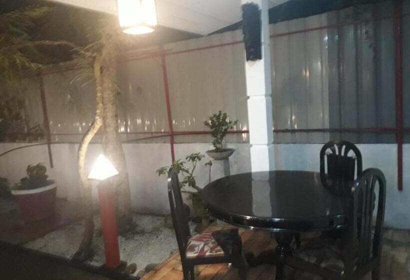 غرفة إقتصادية, Villa 67