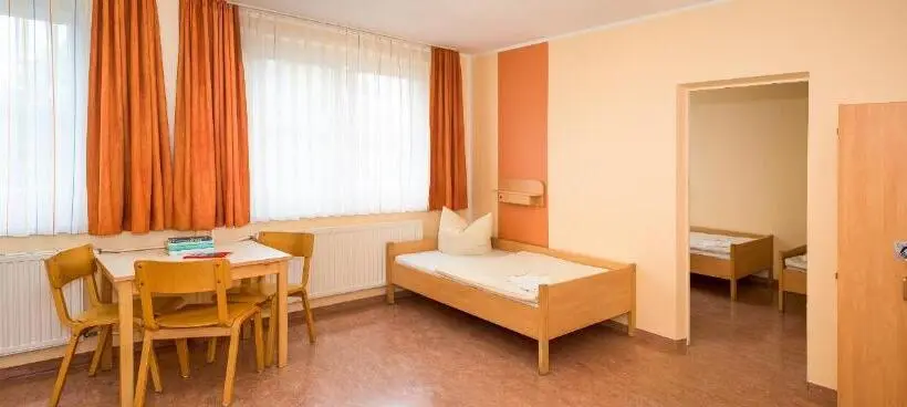 スタンダード４人部屋, Djh Jugendherberge Dresden   Jugendgästehaus