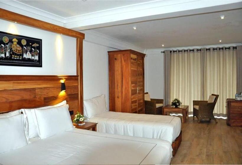 豪华湖景房, Lakewood Residence