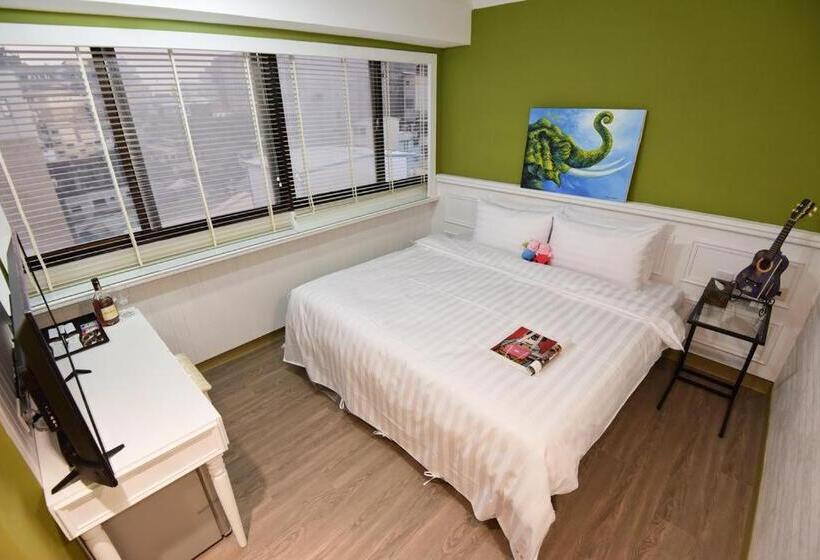 اتاق اکونومی, Migo