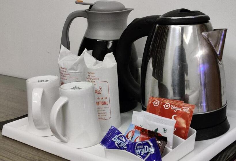 סוויטה משפחתית, Suktara International