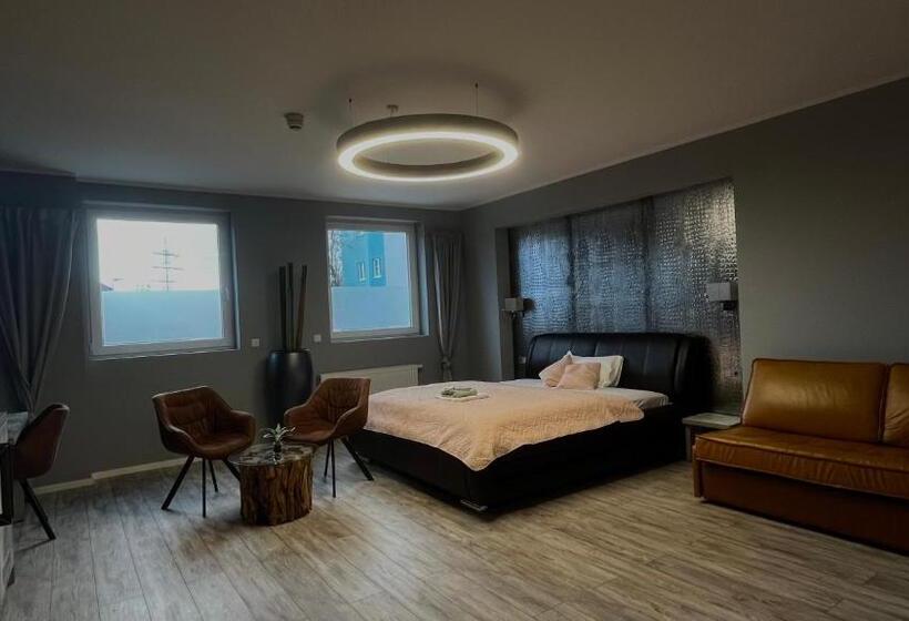 جناح جونيور, Vitalounge Sports & Spa