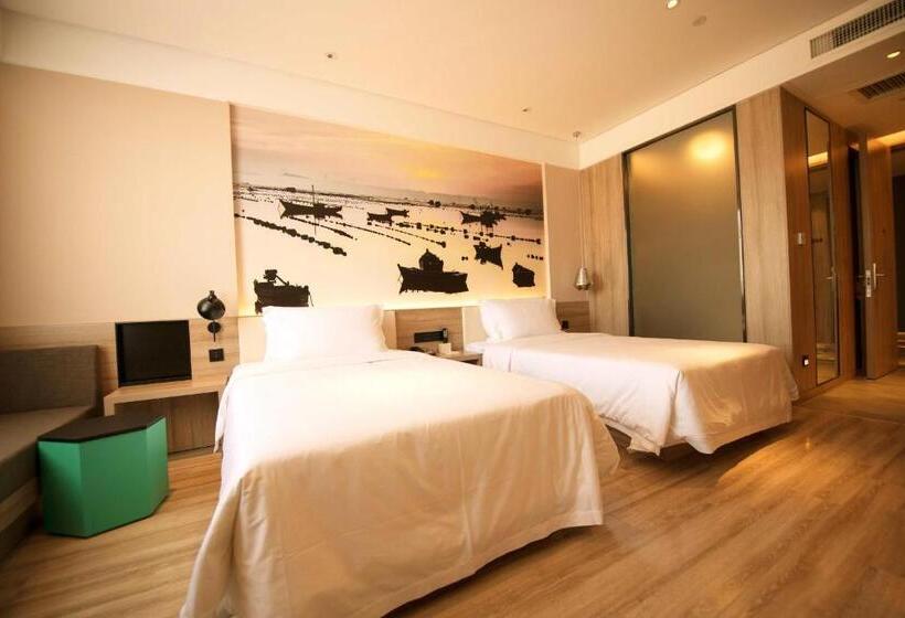 Номер Superior, Atour Hotel Yantai South Station Yingchun Street