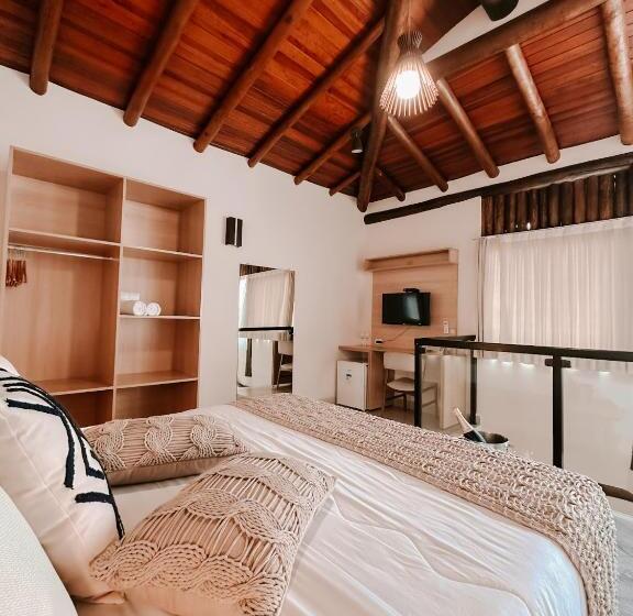 جناح مطلّ علي البحر, Abricó Beach