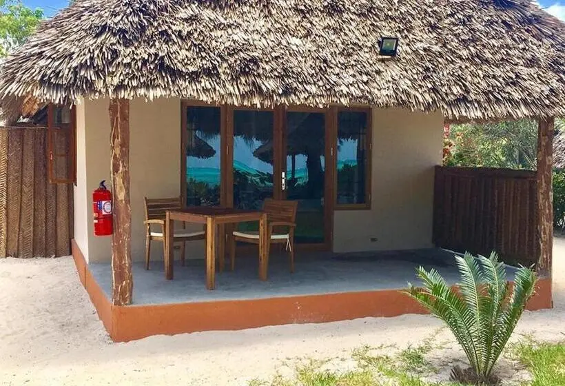 بانگلوی استاندارد با چشم‌انداز دریا, Driftwood Beach Lodge