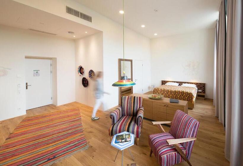 סוויטת ג'וניור, Gabrium