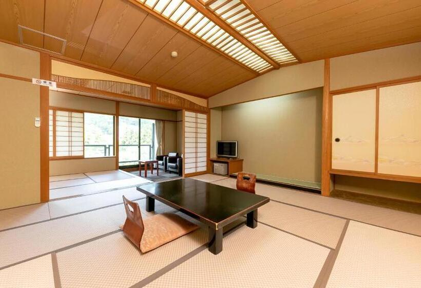 غرفة سوبيريور عائلية, Itoen Hotel New Sakura