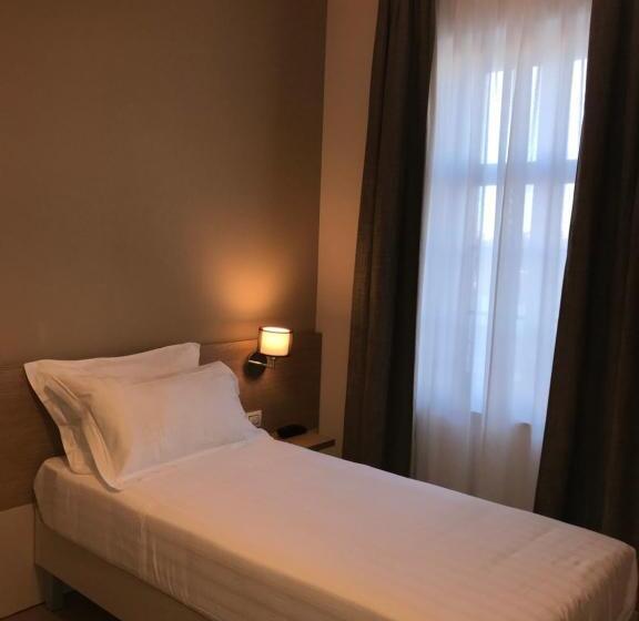 חדר סטנדרט יחיד, Nuovo Albergo Operai