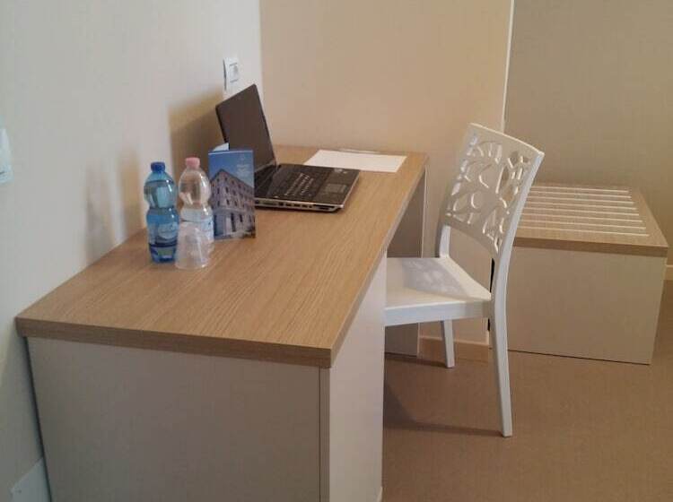 Chambre Standard Individuelle, Nuovo Albergo Operai