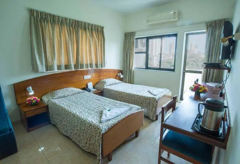 اتاق استاندارد یک نفره, Ymca International House