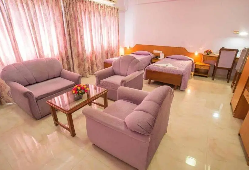 Single Deluxe Room