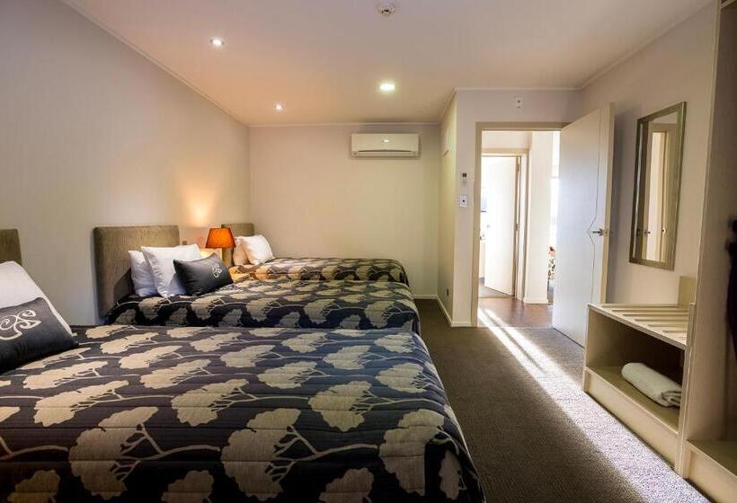 סוויטה משפחתית 2 חדרי שינה, Marakura Deluxe Motel