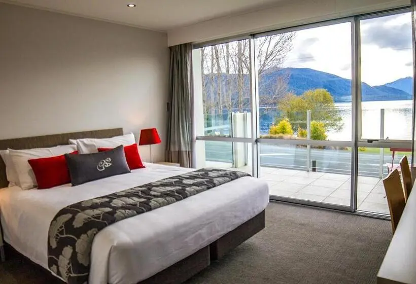 سوئیت خانواده 2 خوابه, Marakura Deluxe Motel