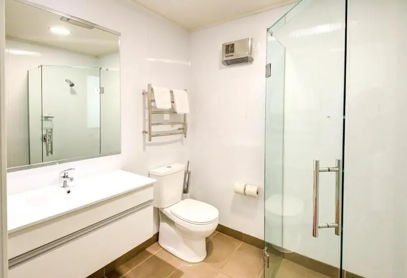 اتاق لوکس خانوادگی, Marakura Deluxe Motel