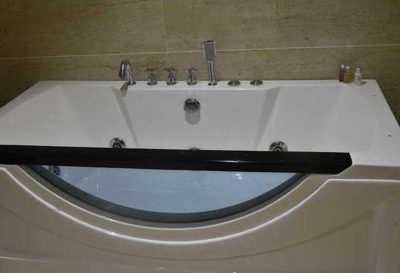 سوییت, Pride Hotel & Convention Centre Indore