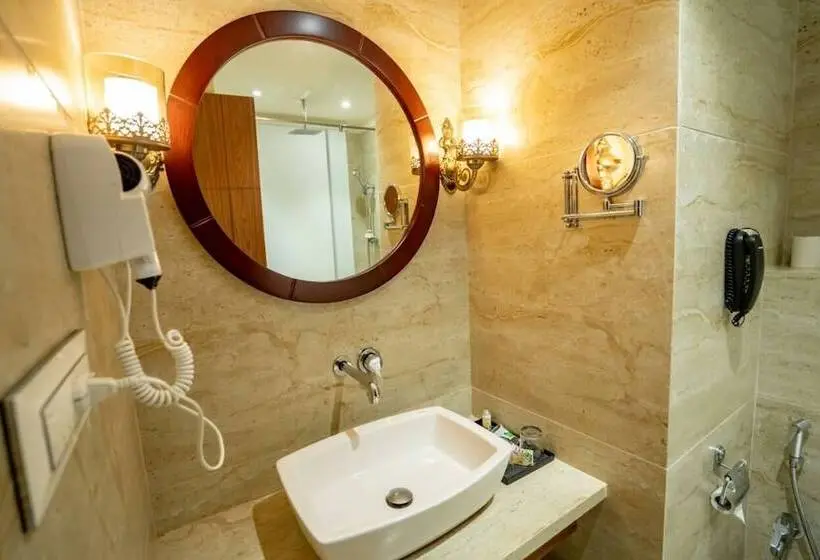 Chambre Deluxe, Pride Hotel & Convention Centre Indore