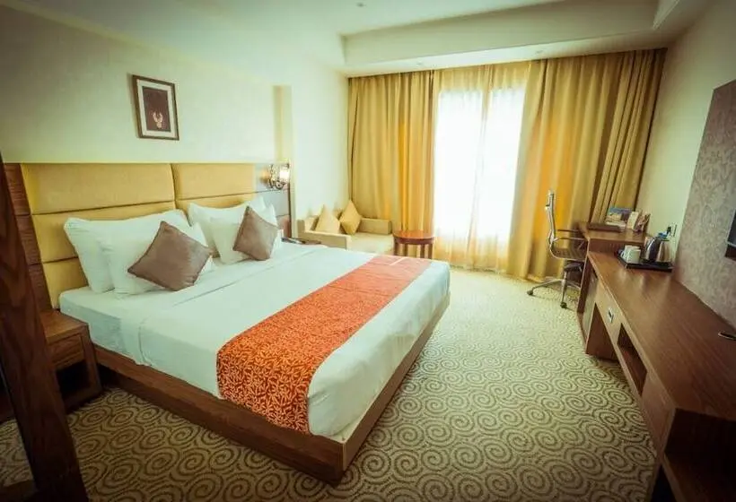 Chambre Deluxe, Pride Hotel & Convention Centre Indore