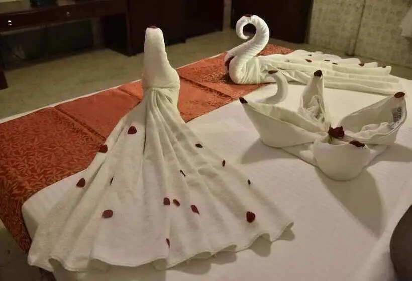 Chambre Deluxe, Pride Hotel & Convention Centre Indore