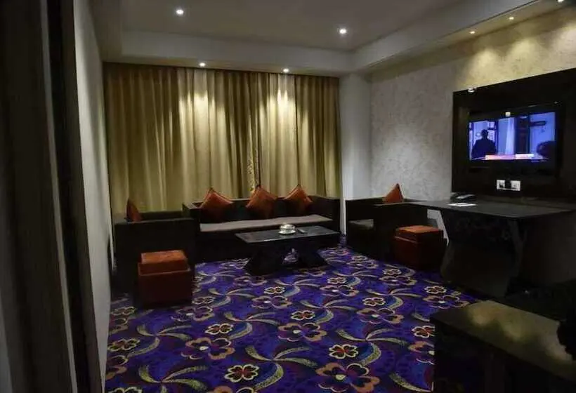Suite, Pride Hotel & Convention Centre Indore