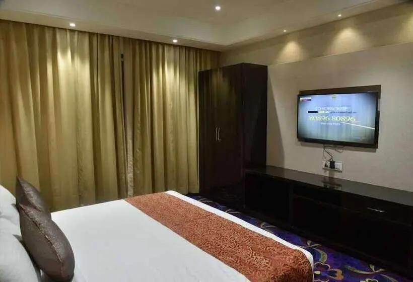 Suite, Pride Hotel & Convention Centre Indore