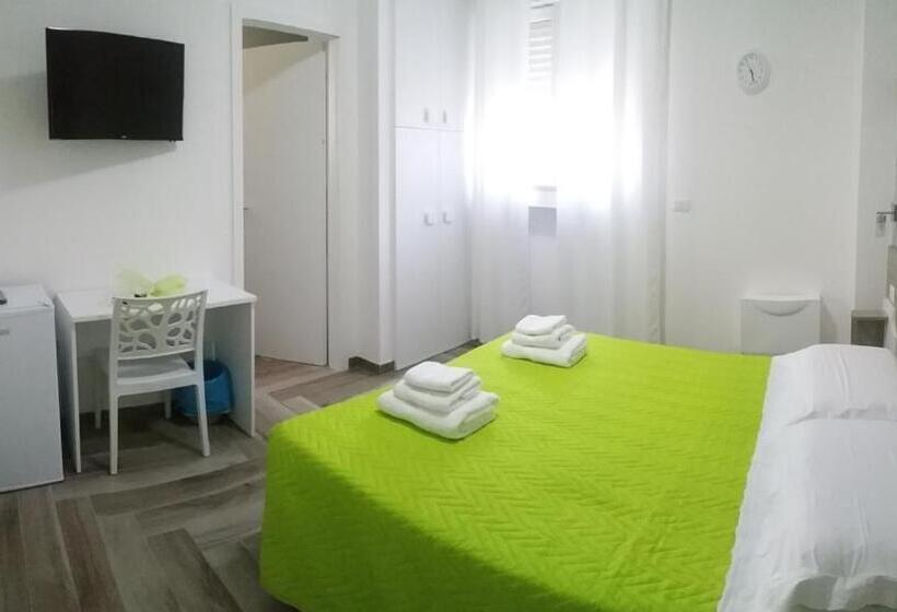 غرفة قياسية, La Bella Vita