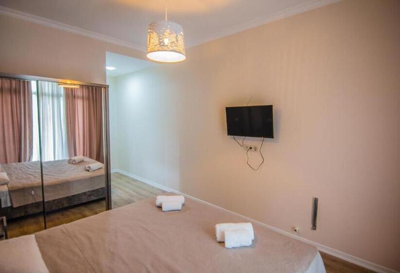 اتاق لوکس با بالکن, Boutique Hotel Bellevue