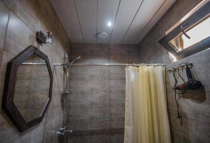اتاق خانوادگی, Boutique Hotel Bellevue