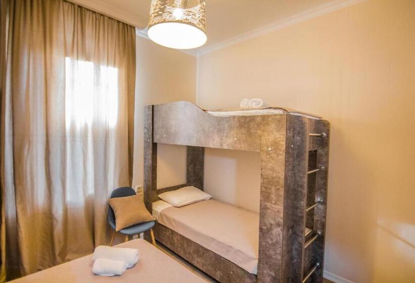 اتاق خانوادگی, Boutique Hotel Bellevue