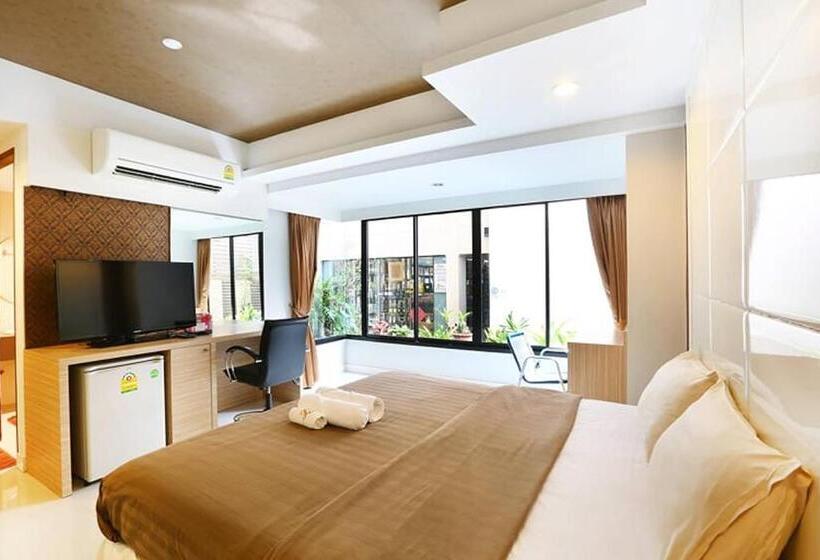 חדר משפתחתי סופריור, The Luxury Residence