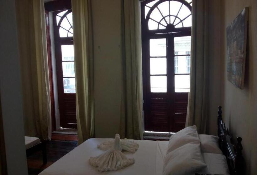 스위트, Reviver Hostel