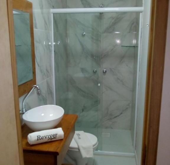 컴포트 스위트, Reviver Hostel