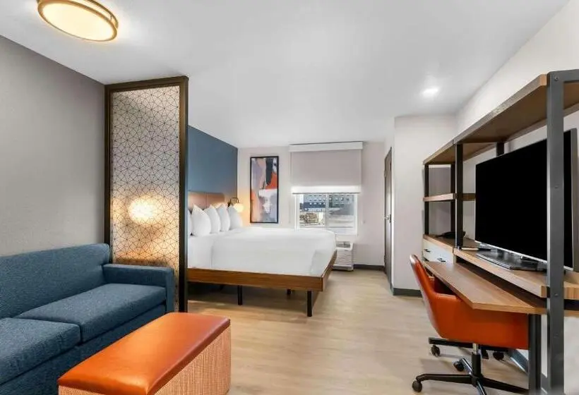 身障者適用キングサイズベッドルーム, Everhome Suites Cheyenne