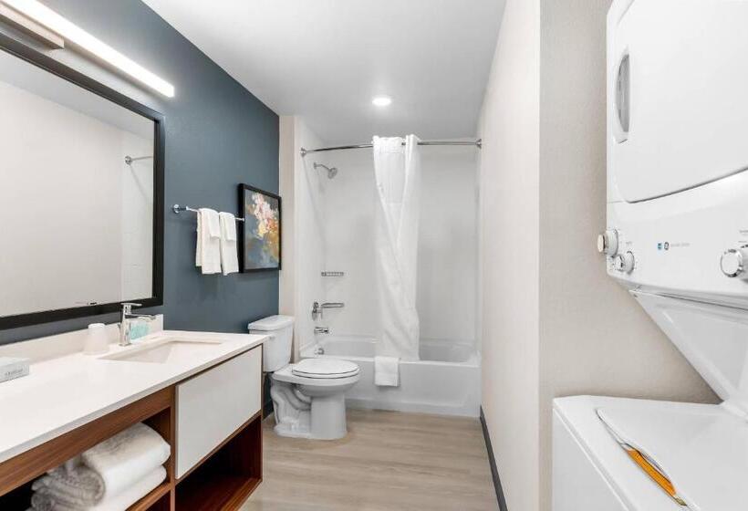 سوییت سوپریور, Everhome Suites Cheyenne