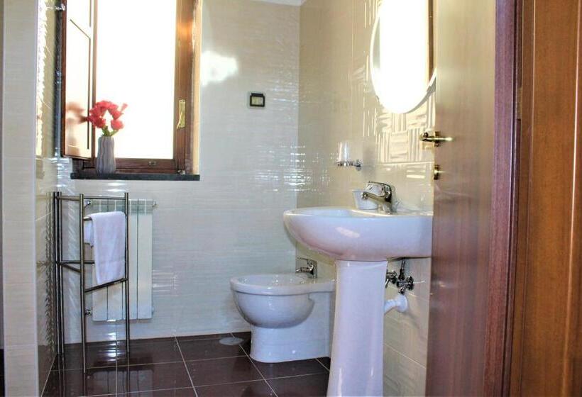 חדר משפתחתי סופריור, Pompei Hostel Deluxe