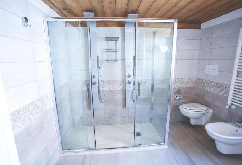 غرفة ديلوكس رباعية, Il Viaggiatore Via Indipendenza 2